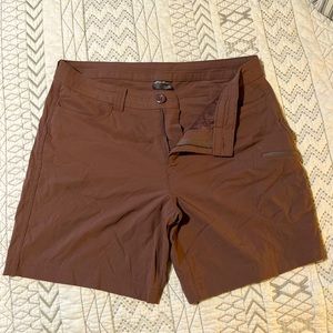 Eddie Bauer Rainier shorts size 10